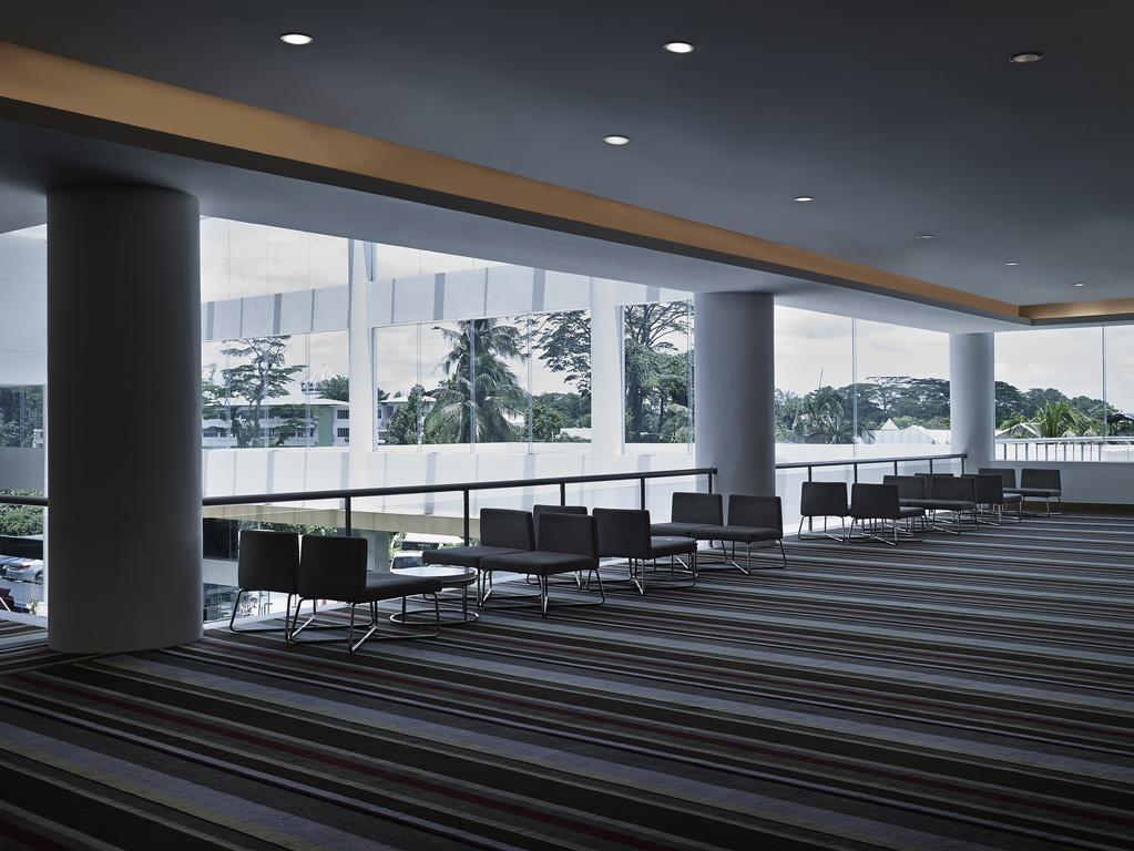 โรงแรมพูลแมน กูชิง ภายนอก รูปภาพ Interior of the National Museum of Singapore