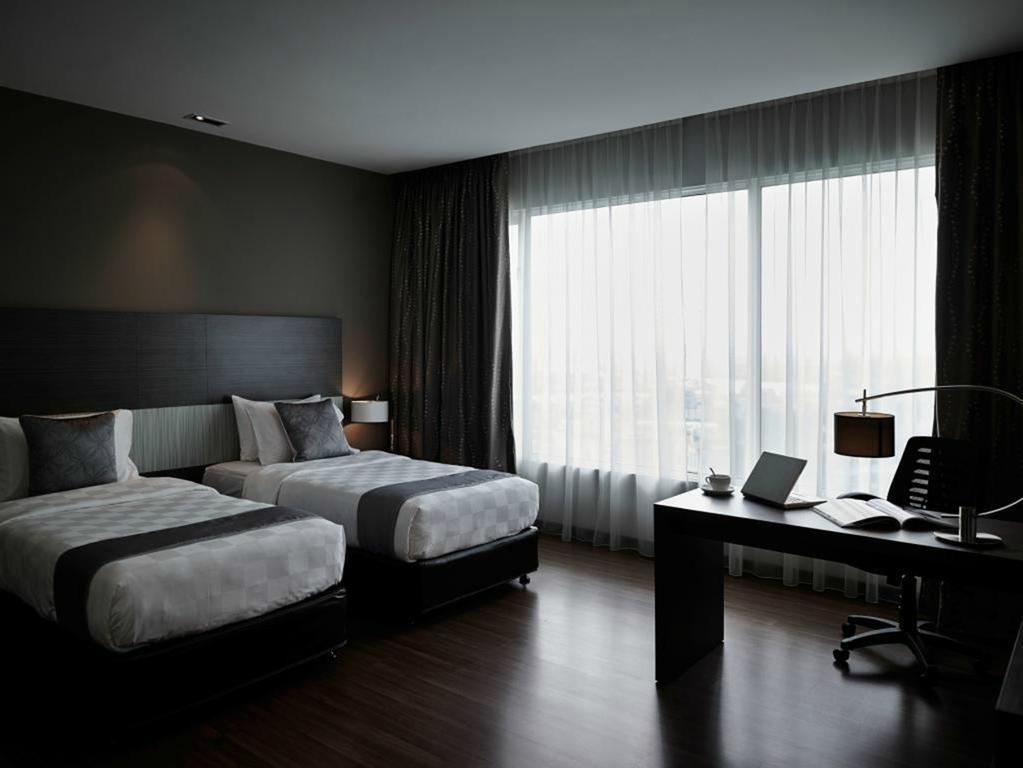โรงแรมพูลแมน กูชิง ภายนอก รูปภาพ Deluxe Room